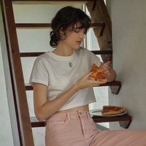 日常刺繡logo短版tee「設計初稿」